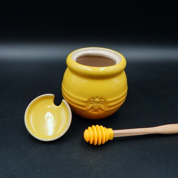 Le Creuset Honey Pot Dijon Yellow w/Lid Silicone Dipper Set Stoneware Bee Lidded - Picture 2 of 8